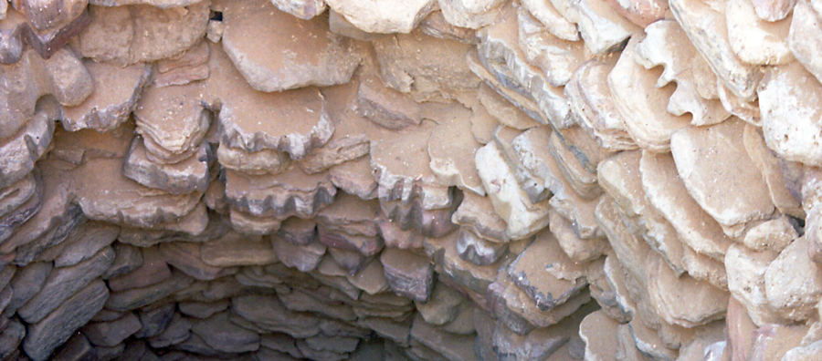 Darb grooved rock © Dr David Abbott