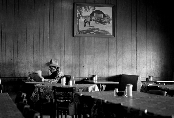 Breakfast in the Hill Country © John MacPherson