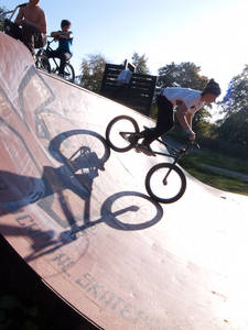 The local skatepark had some activity going on, nice bright sun....